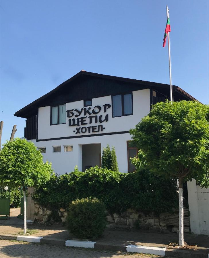 Guest House Bukor Shtepi Mandrica Exterior photo